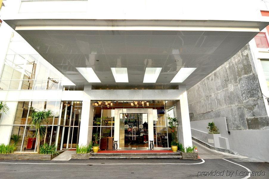 Star Hotel Semarang Zewnętrze zdjęcie